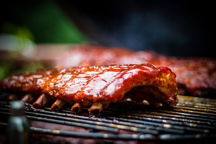 how to cook ribs in a traeger smoker